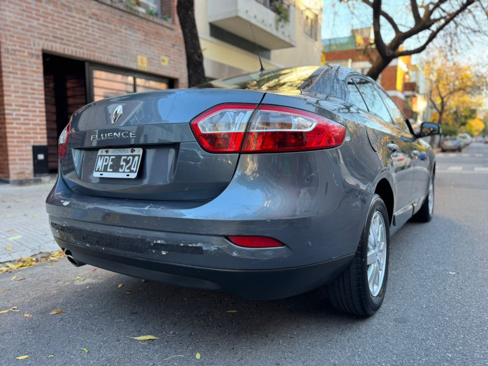 Renault Fluence Luxe — foto 15
